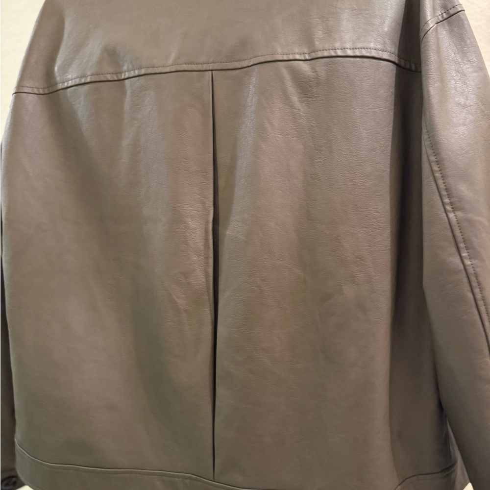 Novamen Jacket - Large - Picture 7 of 10